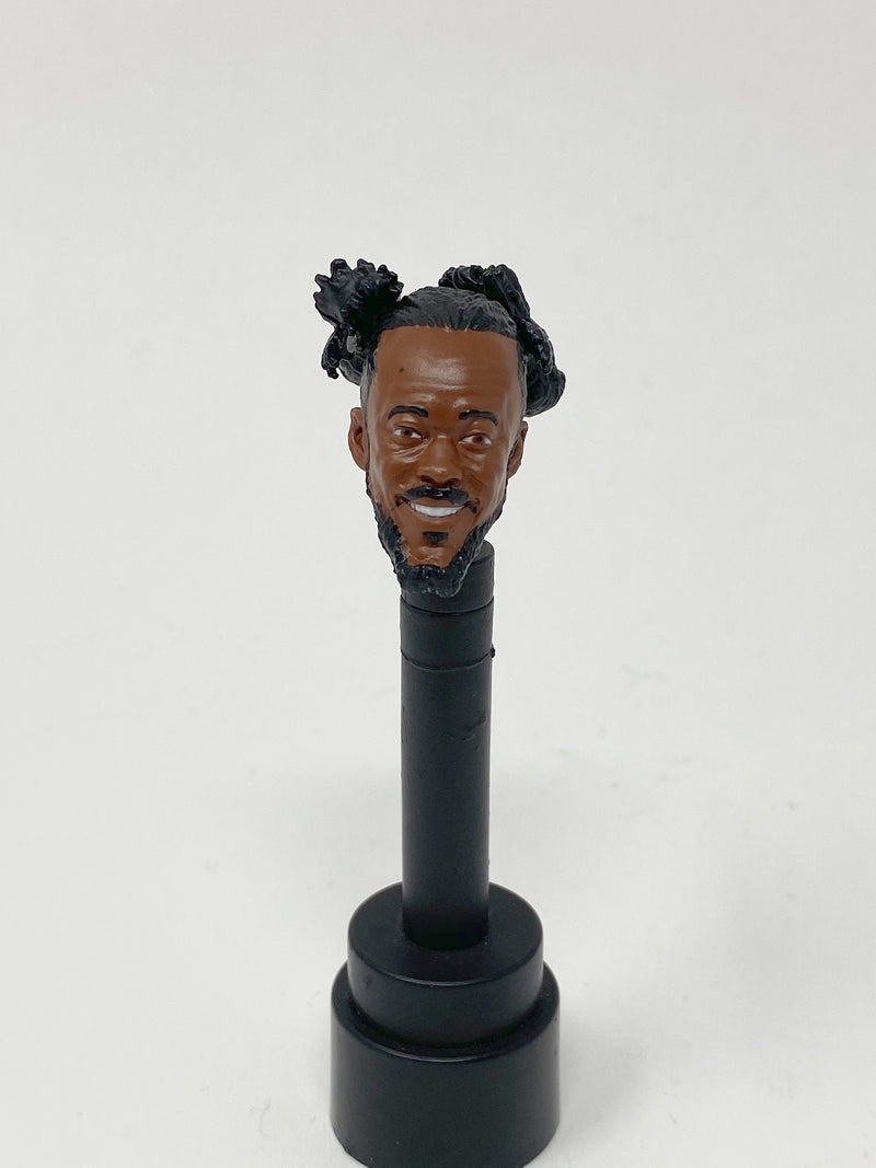 Kofi Kingston (side hairbuns)