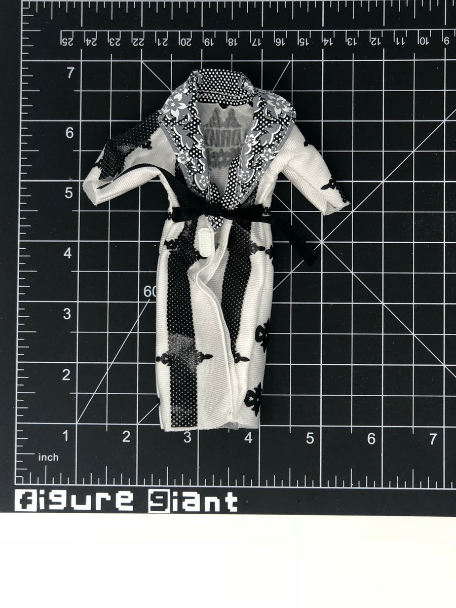 Bobby Roode Robe – FIGURE GIANT